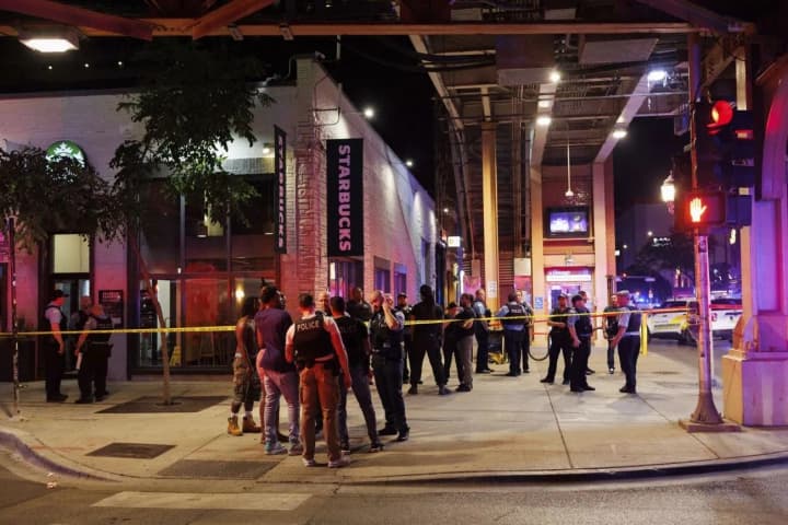 In Chicago, party guests were shot from a car: four dead, 14 wounded
