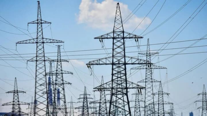 Kyiv residents had power restored after Russia's night attack