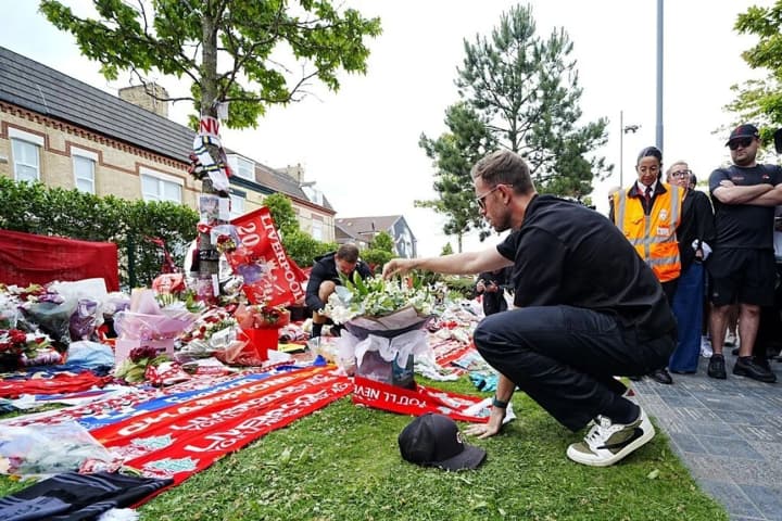 In Portugal, they bid farewell to Diogo Jota: Liverpool players and national team partners at the footballer's funeral