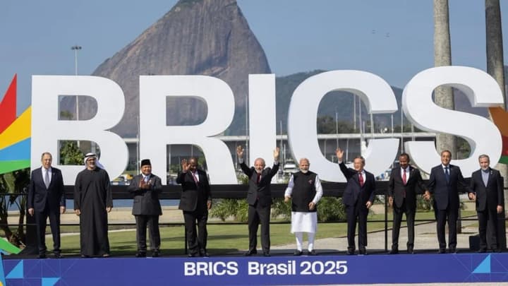 Учасники саміту БРІКС засудили "напади" на мости та залізницю росії