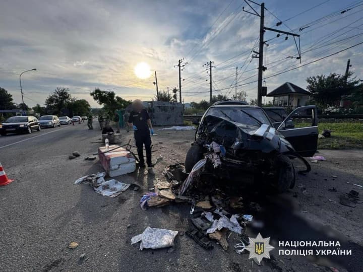 In Zakarpattia region, a car crashed into a checkpoint, killing a border guard: the intoxicated female driver was detained