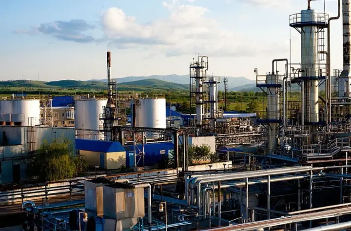 Далекобійні дрони ГУР атакували НПЗ в краснодарському краї