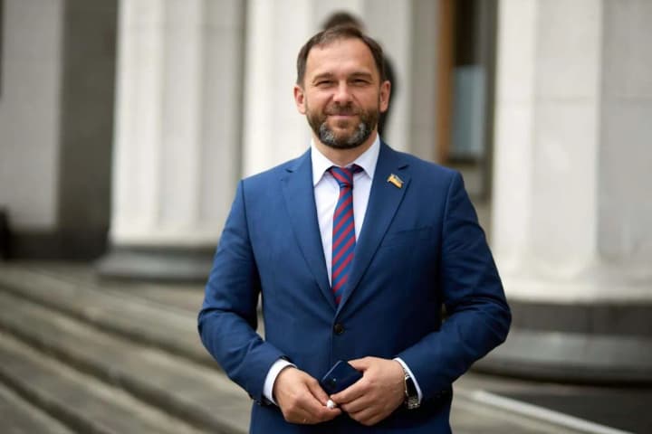 Не вказав в декларації нерухомість в москві: НАБУ провело обшуки у нардепа Каптєлова