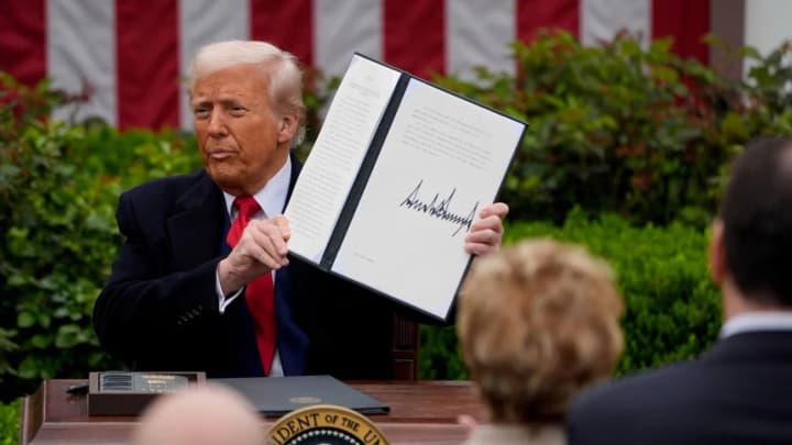 Трамп: нові мита на торгівлю зі США почнуть діяти з 1 серпня "без відстрочок"