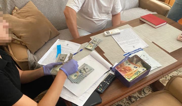 Работали в структуре, заменившей МСЭК: ГБР ликвидировало схему помощи уклонистам на Житомирщине