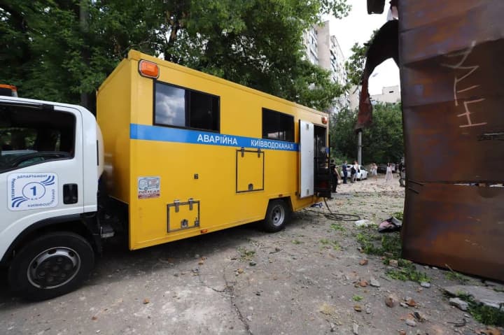 В Киеве из-за аварии нет воды на ряде улиц, есть ограничения движения