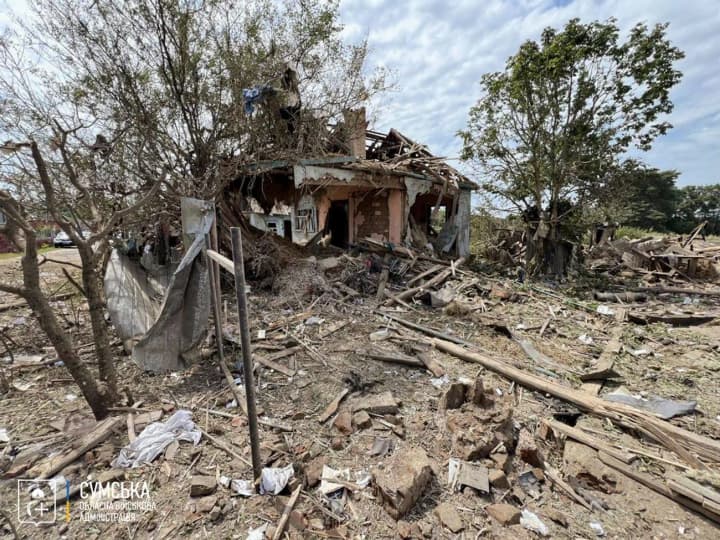 рф завдала авіаудару по Сумській громаді, двоє людей загинули 