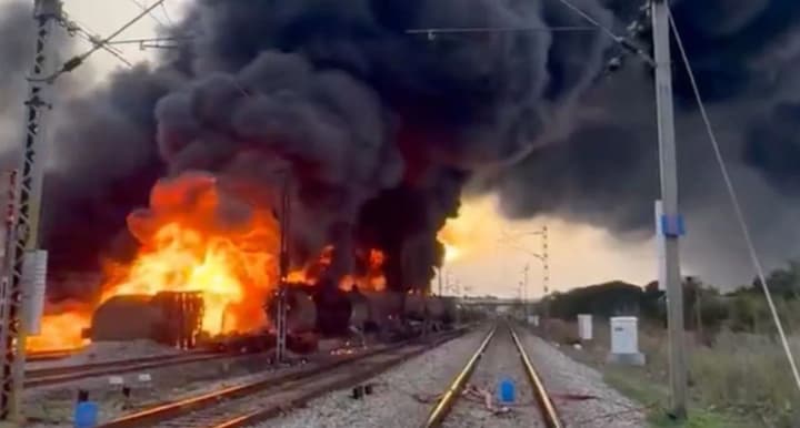 Freight train caught fire in India: fire caused chaos in train traffic to Chennai