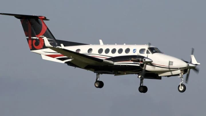 Passenger plane crashes in Great Britain, causing large fire