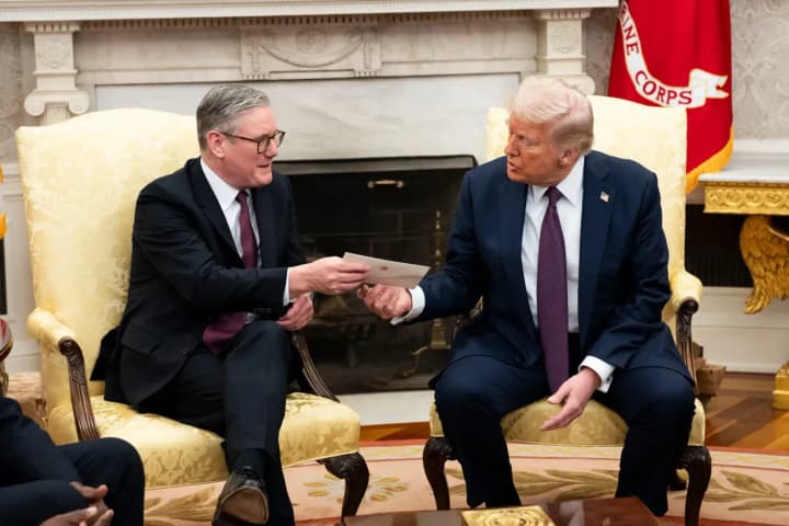 Трамп стане першим світовим лідером, якого британський монарх двічі прийме з держвізитом - NYT