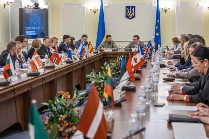 Законопроєкти Defence City обговорили з представниками країн G7 і НАТО - Гетманцев