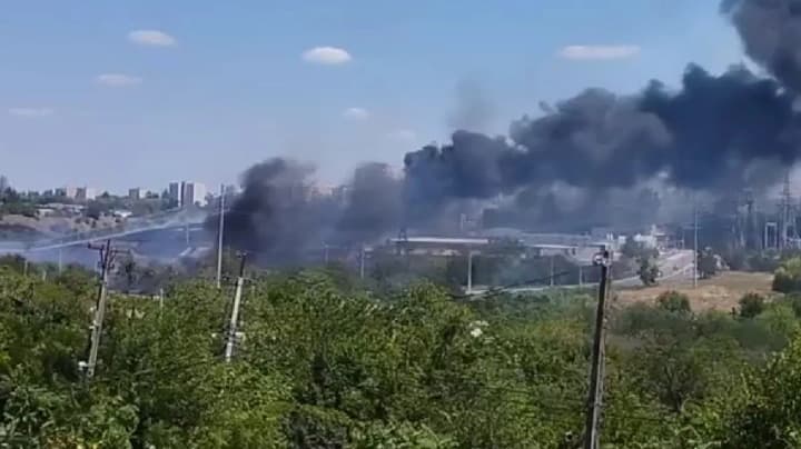 Мариуполь охватил масштабный пожар: огонь добрался до новостроек оккупантов