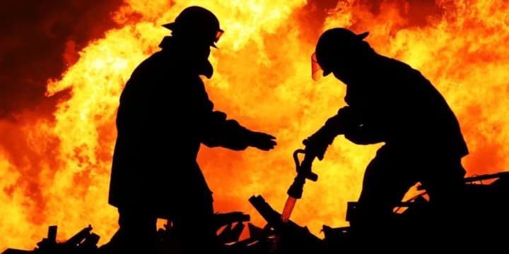 Russian Federation attacked Kryvyi Rih: fire raging, there are casualties