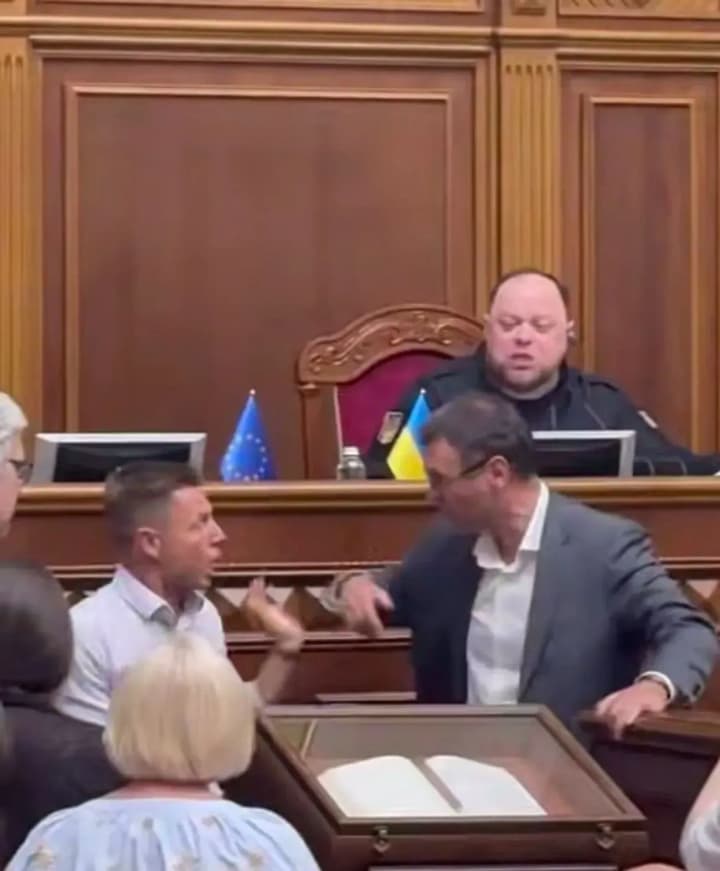 Гончаренко обізвав Гетманцева "козлом" під час розгляду Радою питання про введення мита на експорт сої та ріпаку