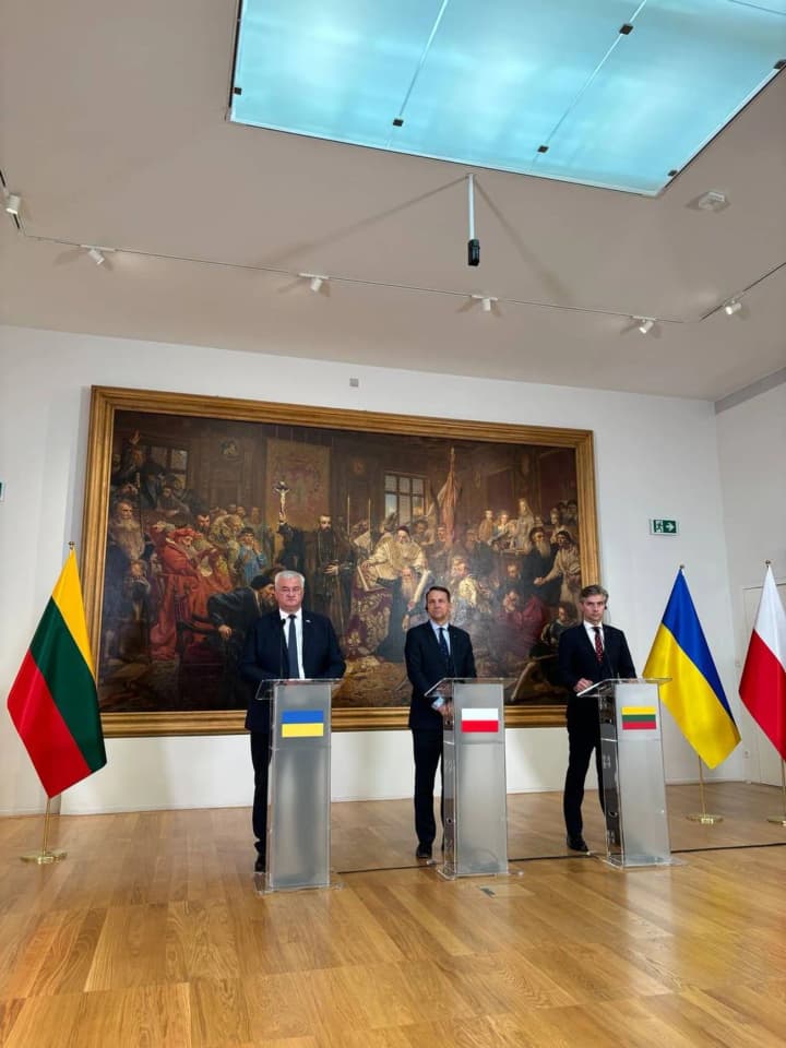 Sanctions pressure on Russia and support for Ukraine on its path to the EU and NATO: statement by the foreign ministers of the Lublin Triangle