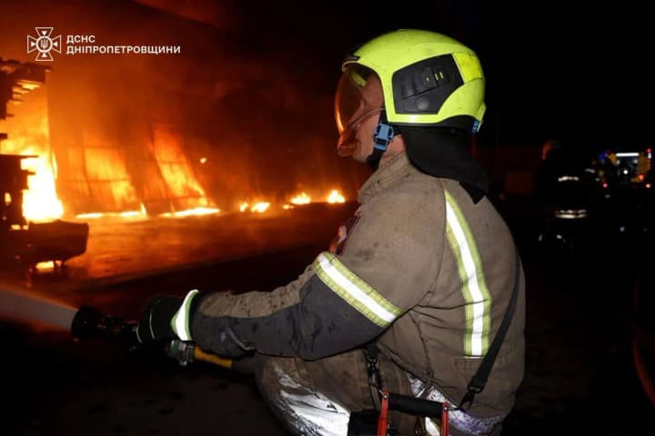 Dnipro survived a massive Russian drone attack: one dead and 5 wounded