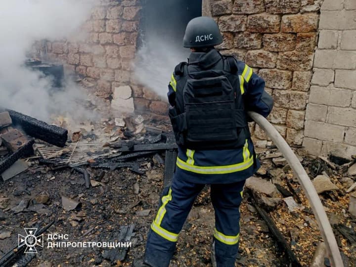 На Дніпропетровщині внаслідок атаки рф поранено 11 людей: у ДСНС показали наслідки