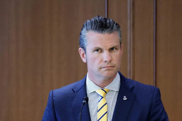 Пентагон перевірить, чи мають китайські інженери доступ до систем міноборони США - Гегсет