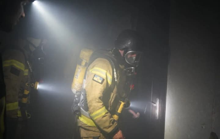 Рятувальники підтвердили загибель людини внаслідок атаки на Київ і показали наслідки ударів