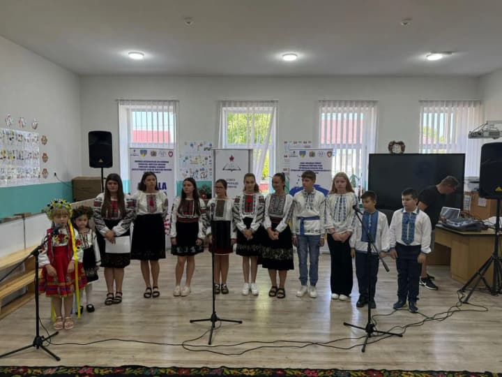 У Румунії відкрили літню школу для українських дітей