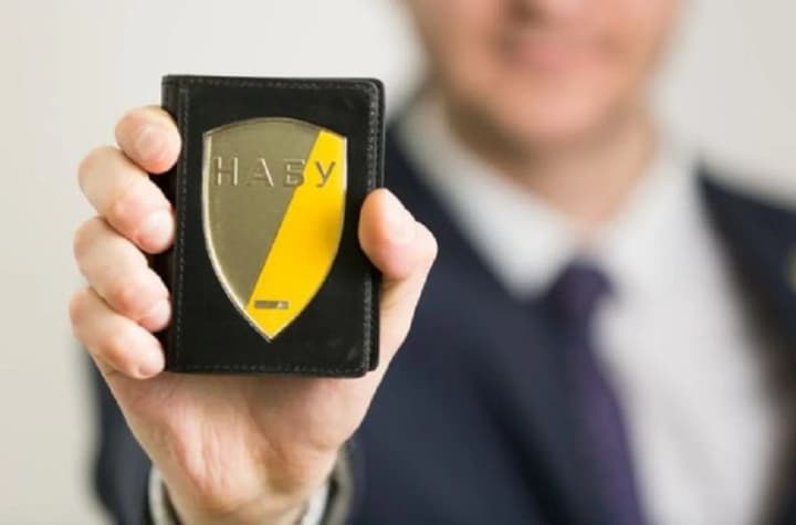 Суд відсторонив Олійника від посади детектива НАБУ