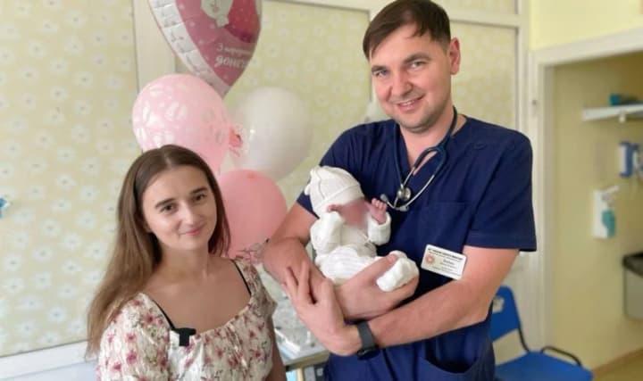 She was 30 cm tall and weighed 600 grams: Lviv doctors nursed a tiny girl back to health in 4 months