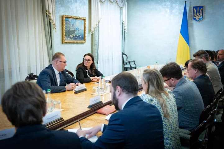 Уряд України налаштований на нульову терпимість до корупції: Свириденко провела зустріч із послами країн G7