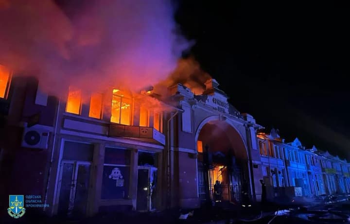 11 постраждалих через атаку рф на Одесу та Черкаси, пошкоджено пам'ятки під охороною ЮНЕСКО