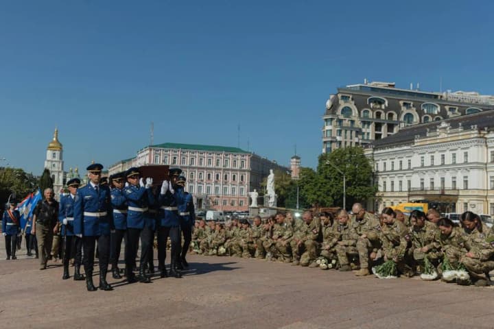 В Киеве простились с командиром бригады "Лють" Максимом Казбаном