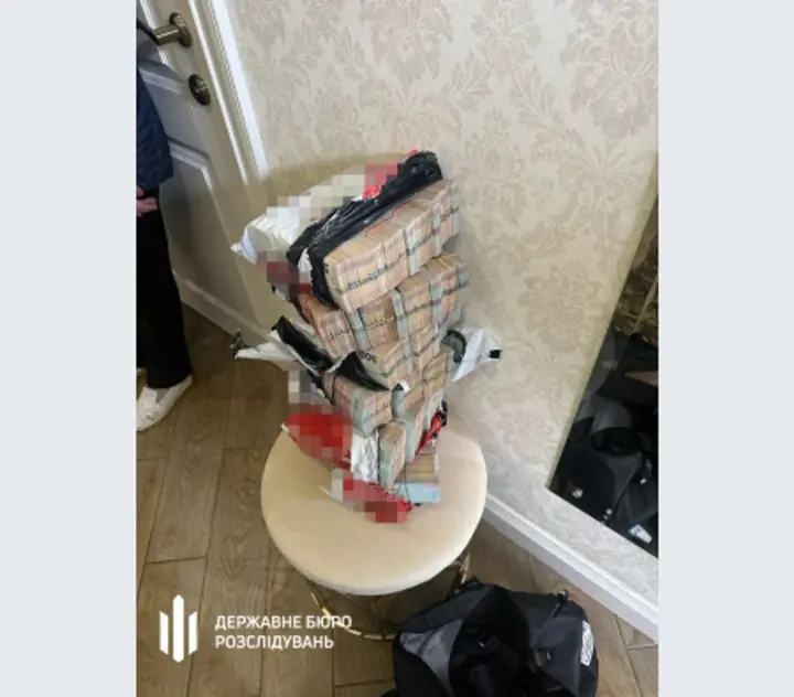 Суд передал в управление государству более 100 млн грн, изъятых по делу о коррупционной схеме с закупкой техники для ВСУ