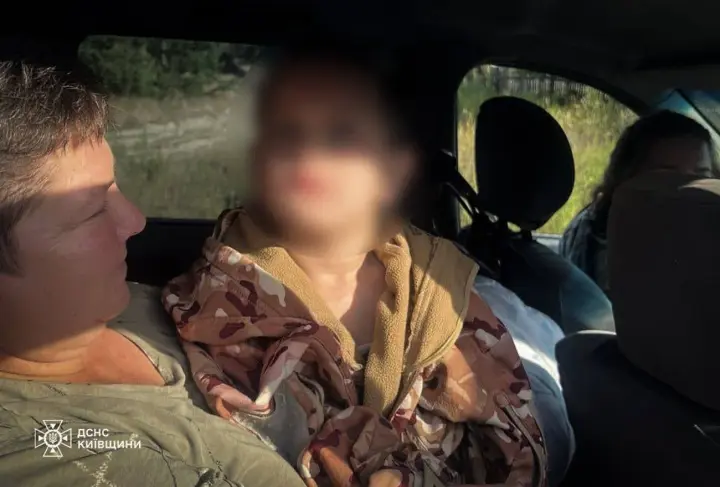 На Київщині після ночі пошуків за допомогою дрона знайшли зниклу дитину
