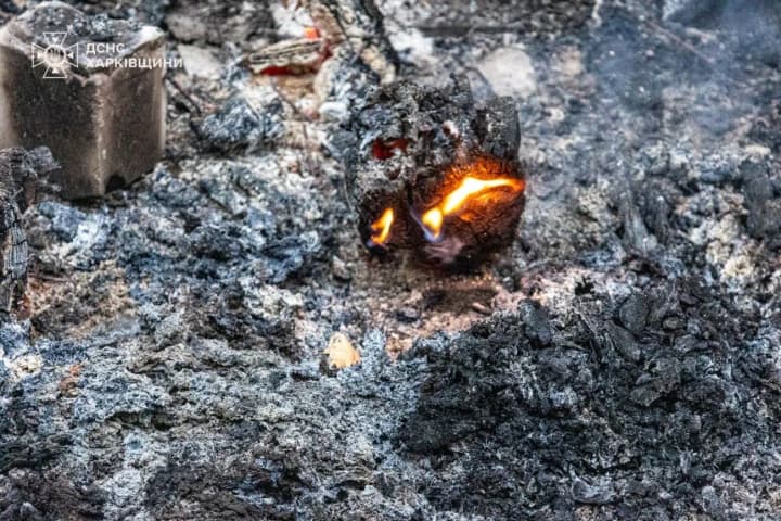 Massive Russian attack on Kharkiv: 6 injured already, four of them rescuers