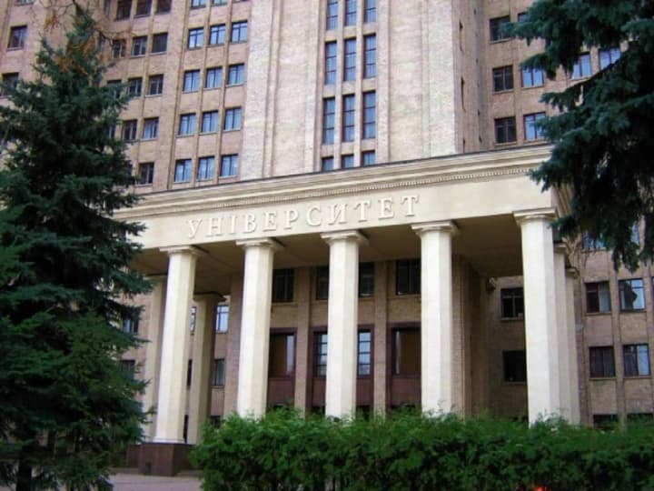 Україна виділить 300 мільйонів на підтримку вишів у прифронтових регіонах - Зеленський