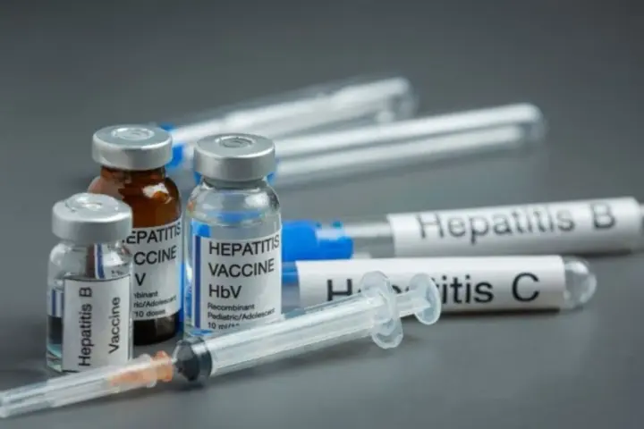 Україна до кінця літа очікує 42 тисячі курсів лікування вірусного гепатиту С
