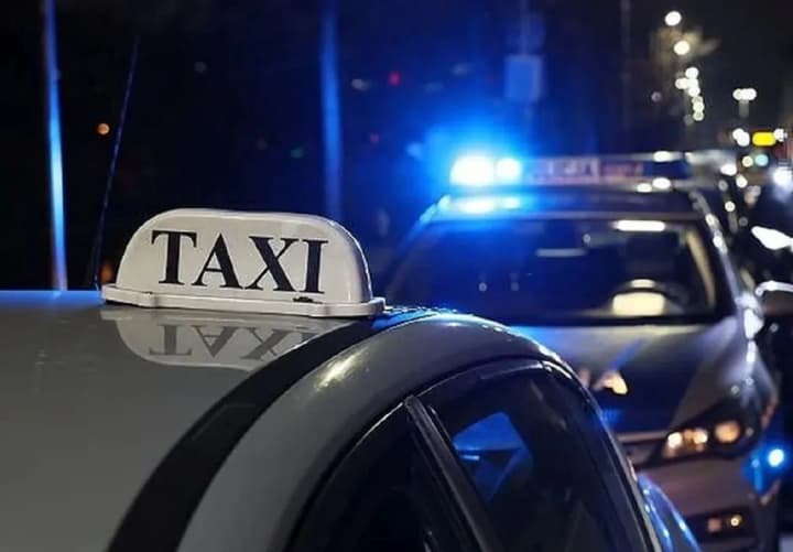 In Poland, a drunk police officer threatened a taxi driver from Ukraine on national grounds