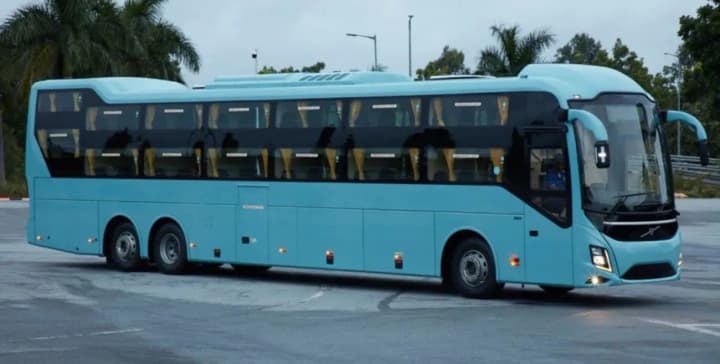 Украина импортировала сотни автобусов на миллионы долларов за 5 месяцев 2025 года: детали
