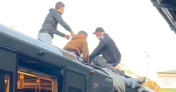 Смертельне зачеперство: з початку року через екстремальне катання на поїздах загинули 18 дітей