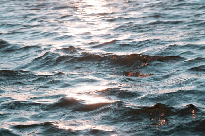 Речник ВМС про вибух судна біля берегів Одеси: можливо, це наслідки нічної атаки рф