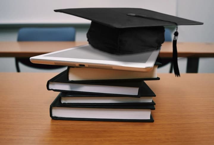 Вступительная кампания 2025: как подтвердить свой выбор места обучения