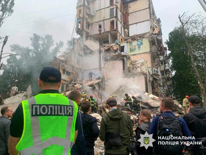 Массированная атака рф на Киев: среди пострадавших трое полицейских