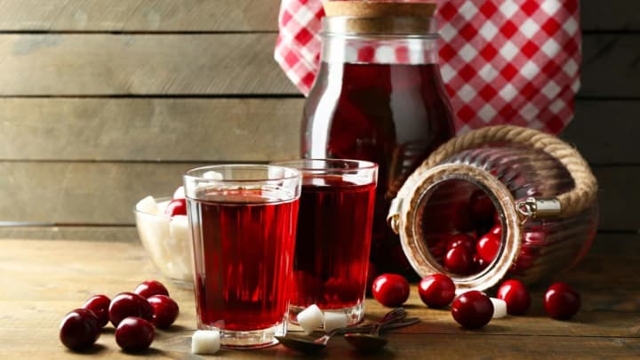 Top 5 compotes that will help you refresh yourself on a stuffy August day