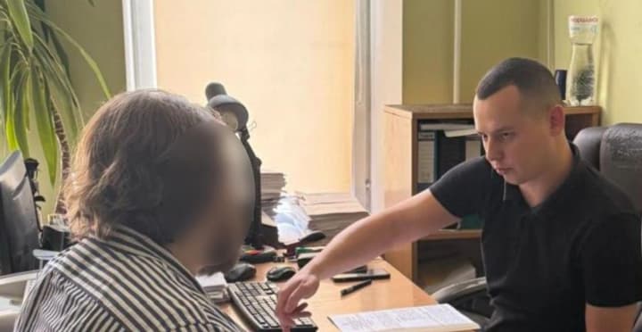 Demanded $10,000 from a girl for non-disclosure of intimate photos: Kyiv resident received suspicion