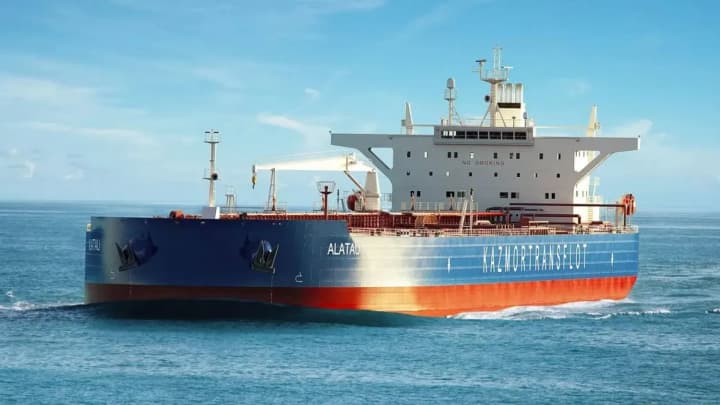 Венгрия впервые импортировала казахстанскую нефть морским путем через Хорватию