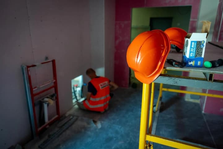 Ремонт сучасного корпусу Охматдиту триває: частину робіт вже завершено