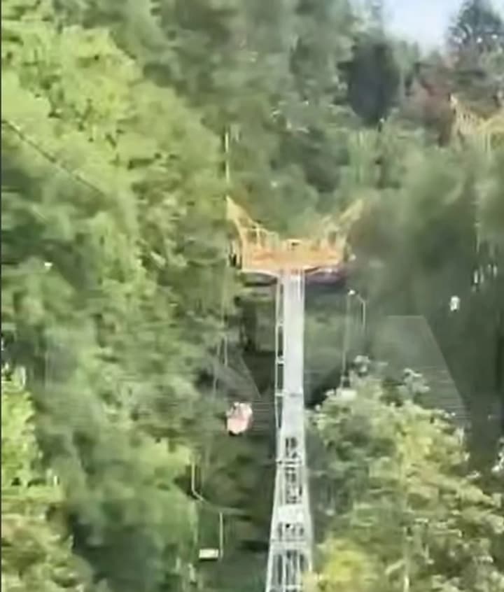 Cable car snapped in Russia, 10 people injured