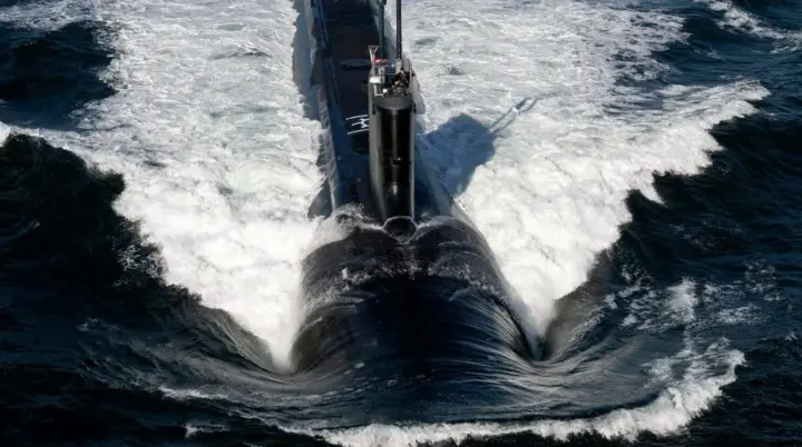 Радиоактивная вода с британской базы ядерных субмарин вытекла в море - СМИ