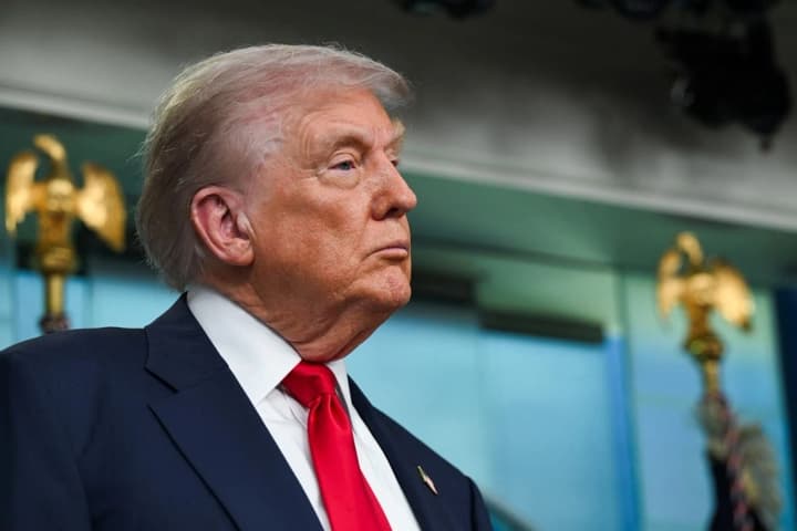 "Це не віщує нічого доброго": коментарі Трампа щодо Зеленського напередодні зустрічі з путіним викликають занепокоєння - Sky News