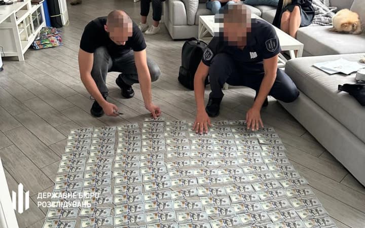 Заступник командира військової частини організував "дистанційну службу" і забирав виплати підлеглих