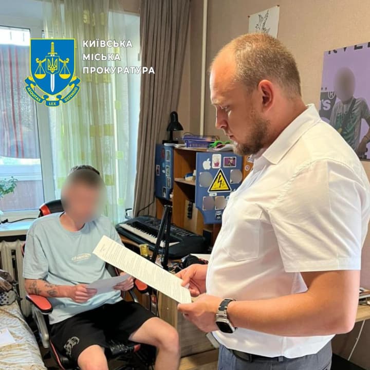 Киянин ошукав підприємців на 600 тисяч гривень під виглядом допомоги ЗСУ: шахрая затримано 