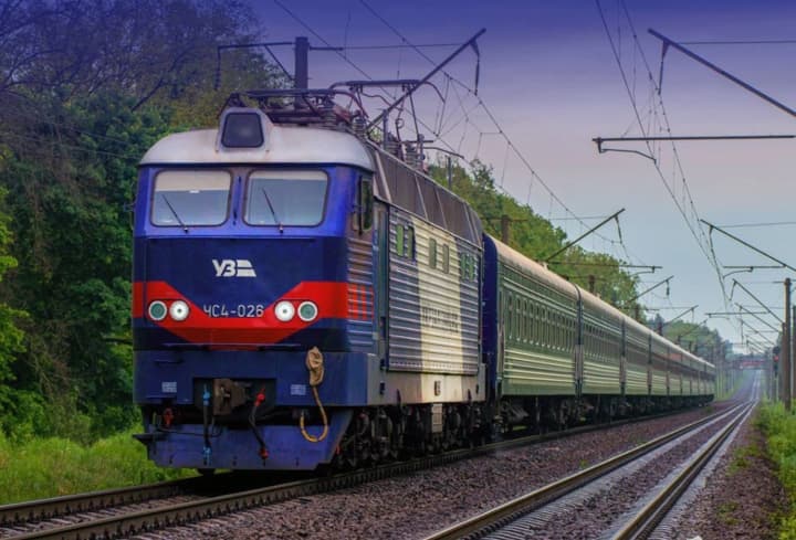 На тлі ажіотажу у серпні запускають ще один потяг зі Львова до Карпат: який графік